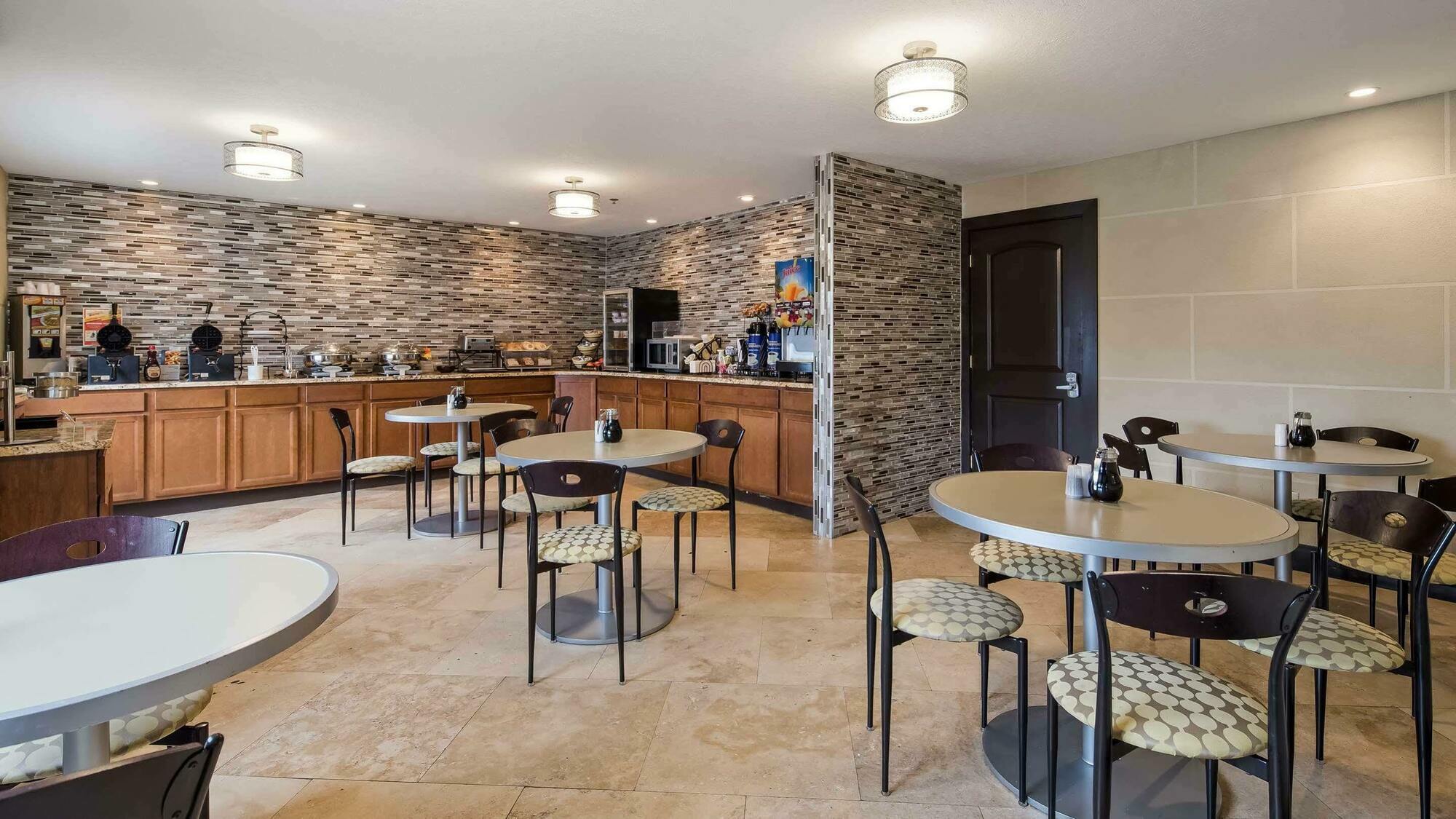 Best Western Норуолк Экстерьер фото
